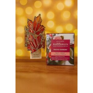 White Barn Bath & Body Work Wallflowers Light Up 3 Leaf Refill Frosted Cranberry